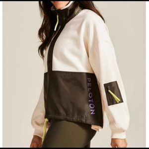 Peloton H120 Half Zip With Trim Pullover Cream and Green Soft Cozy